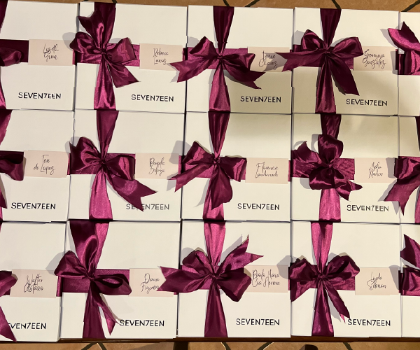 Seventeen: invitación para lanzamiento de marca